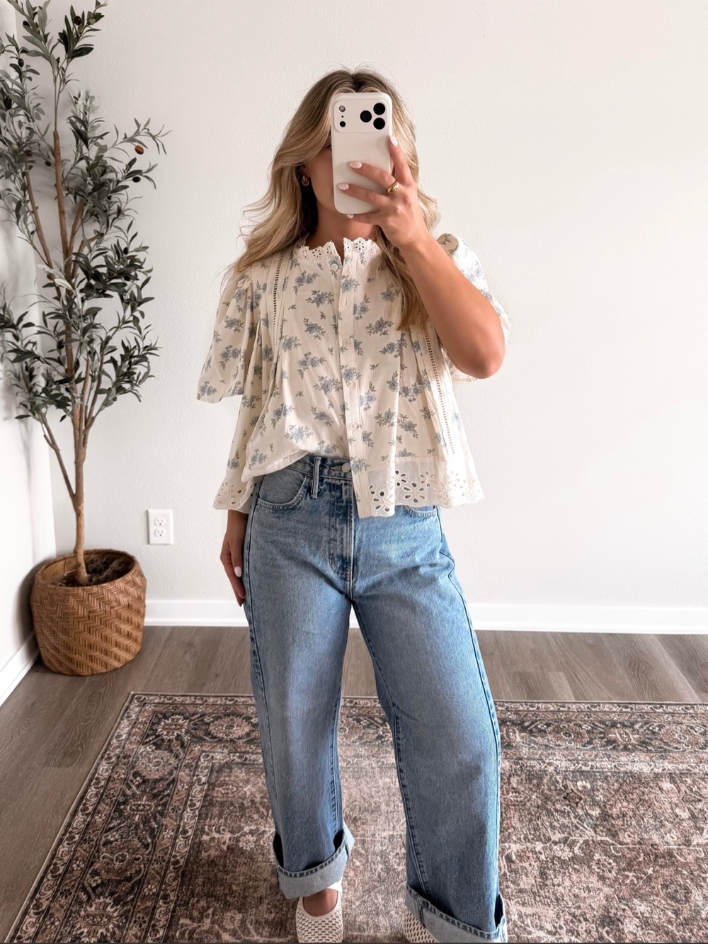 So Me floral Button down blouse